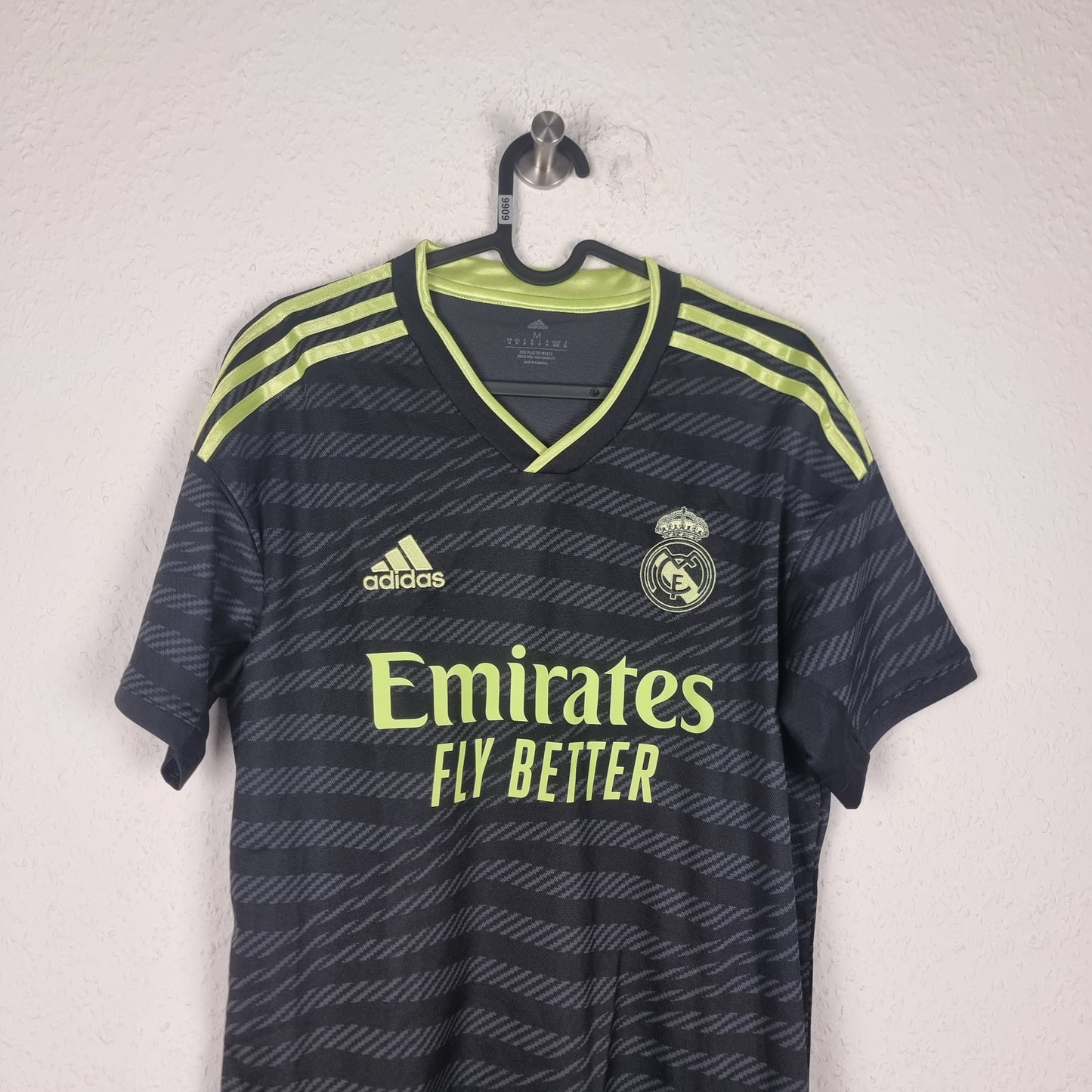 Trikot - Real Madrid - 2022/2023 - M - Drittes