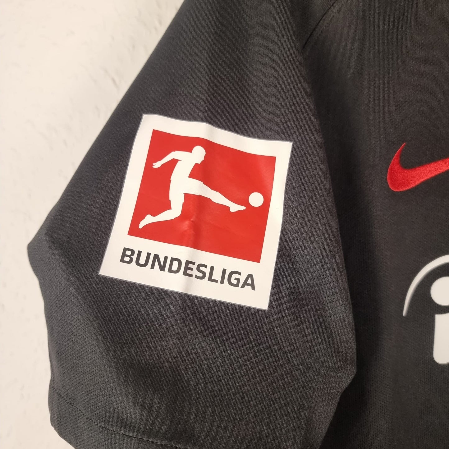 Trikot - Eintracht Frankfurt - Marco Fabián - 2017/2018 - L - Auswärts