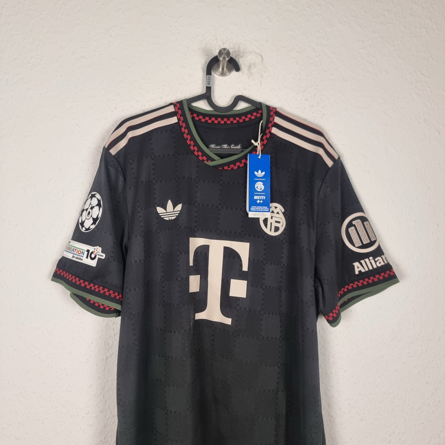 Trikot - FC Bayern München - Michael Olise - 2025/2026 - XL - Drittes - Neu