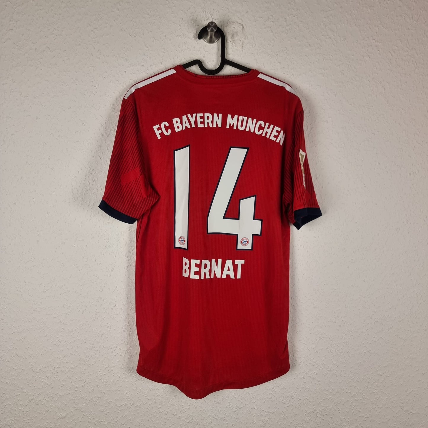 Jersey - FC Bayern Munich - Juan Bernat - 2018/2019 - Size 6 - Home - Player Issue