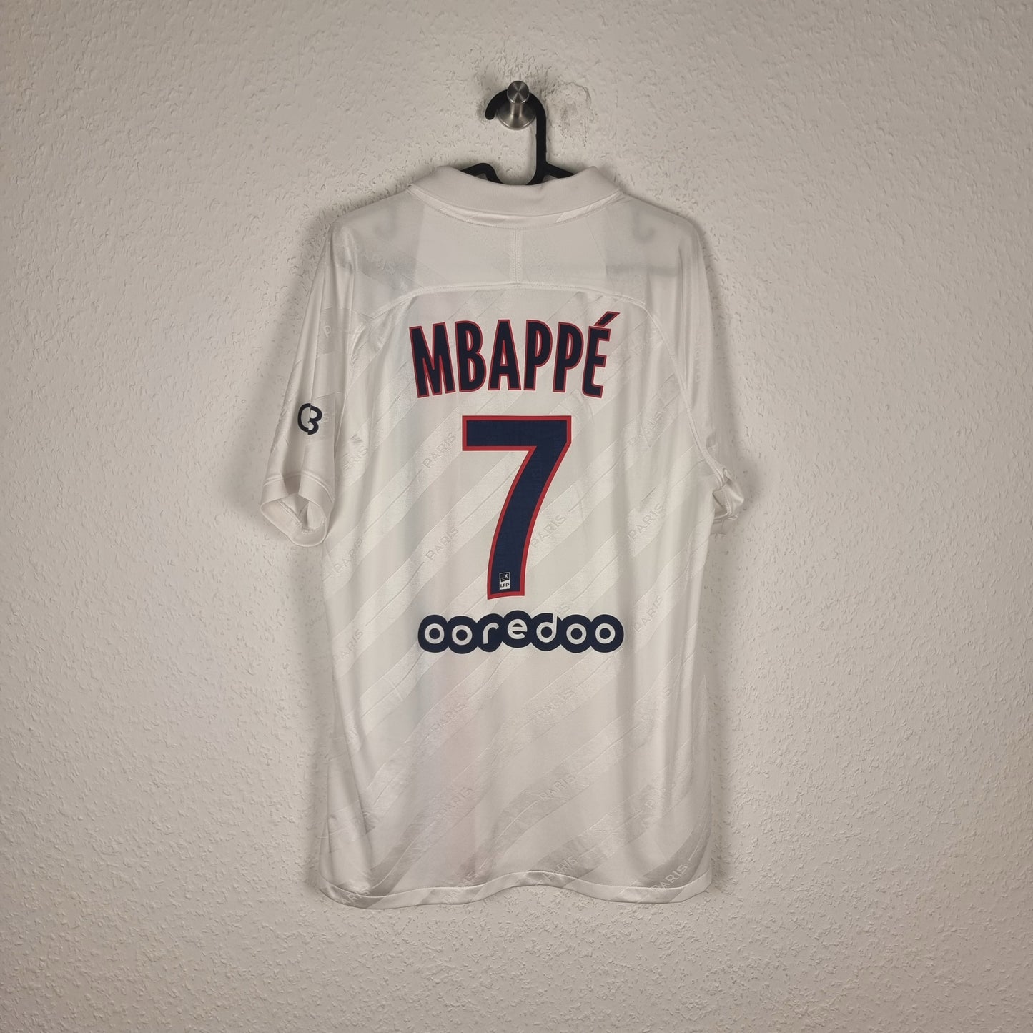 Trikot - Paris Saint-Germain - Kylian Mbappé - 2019/2020 - L - Drittes