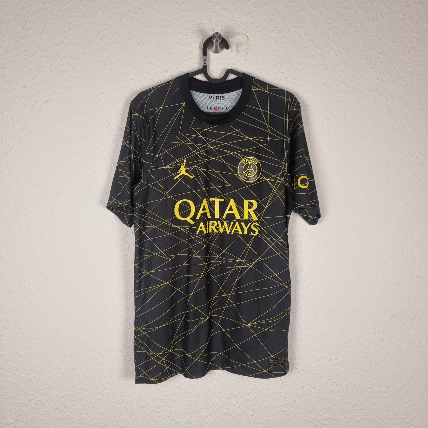 Trikot - Paris Saint-Germain (PSG) - Nuno Mendes - 2023/2024 - S - Viertes