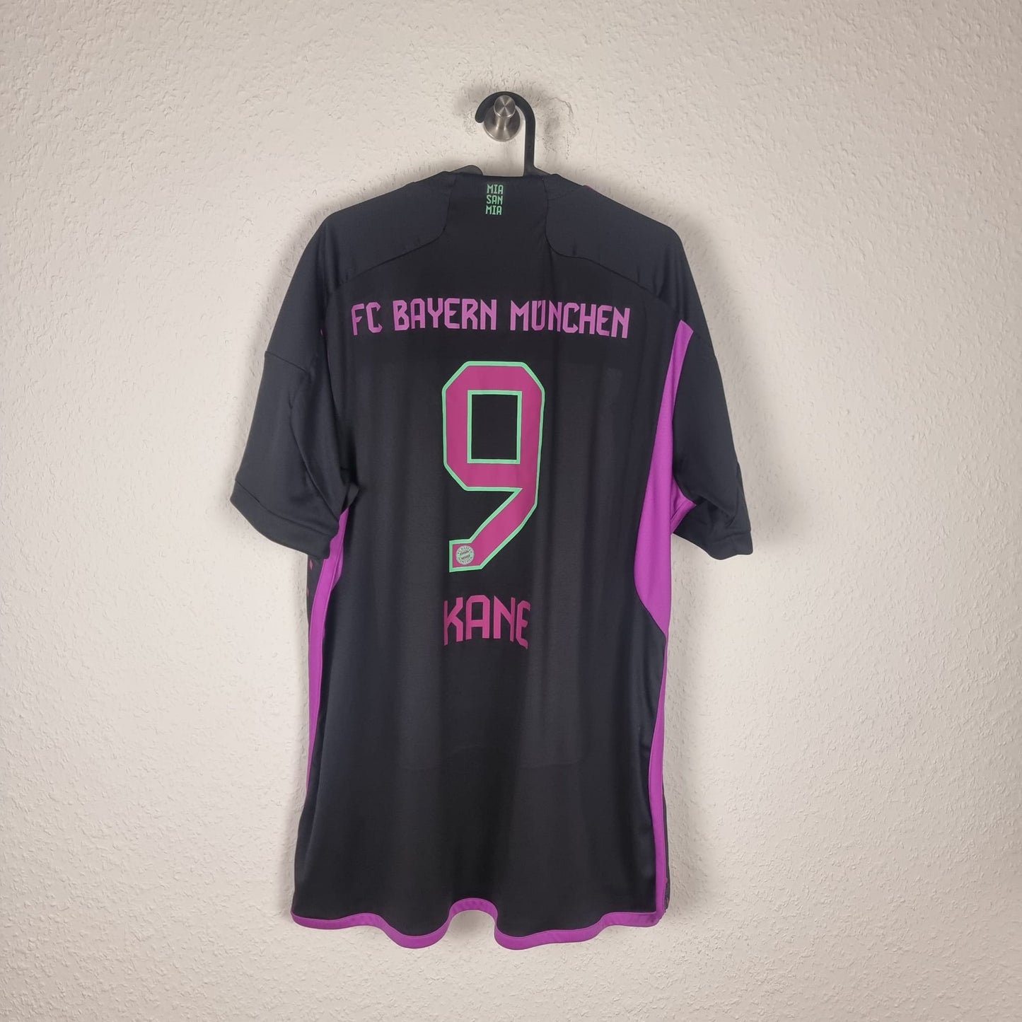 Trikot - FC Bayern München - Harry Kane - 2023/2024 - XL - Auswärts