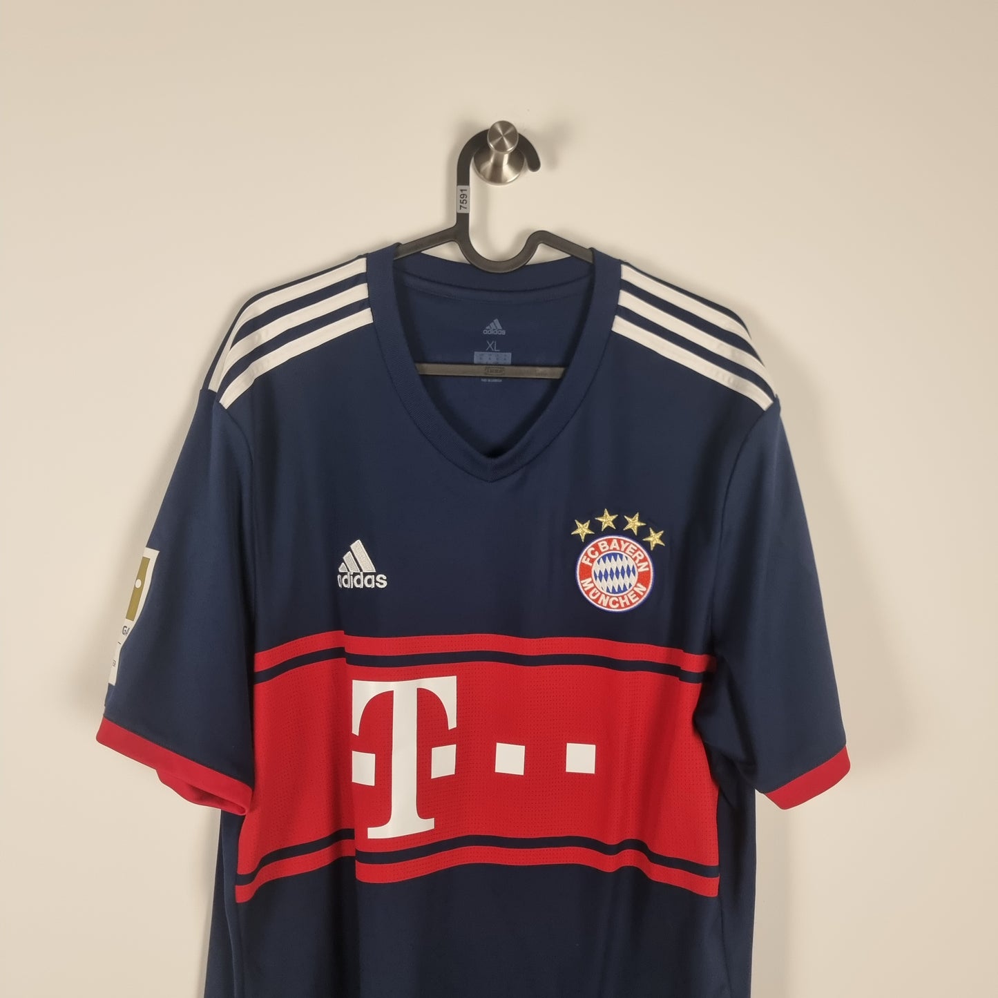 Trikot - FC Bayern München - Thomas Müller - 2017/2018 - XL - Auswärts