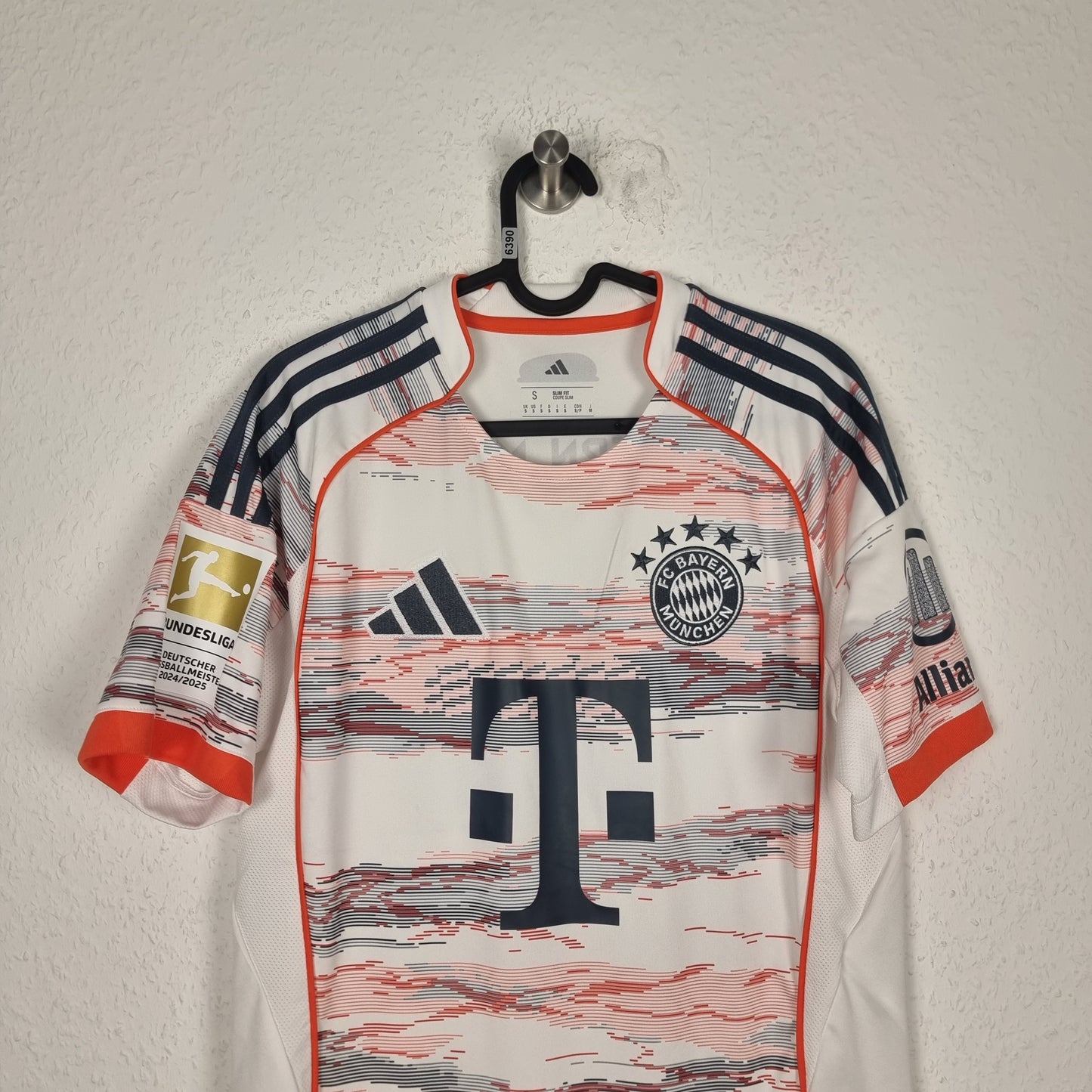 Trikot - FC Bayern München - Thomas Müller - 2023/2024 - S - Auswärts