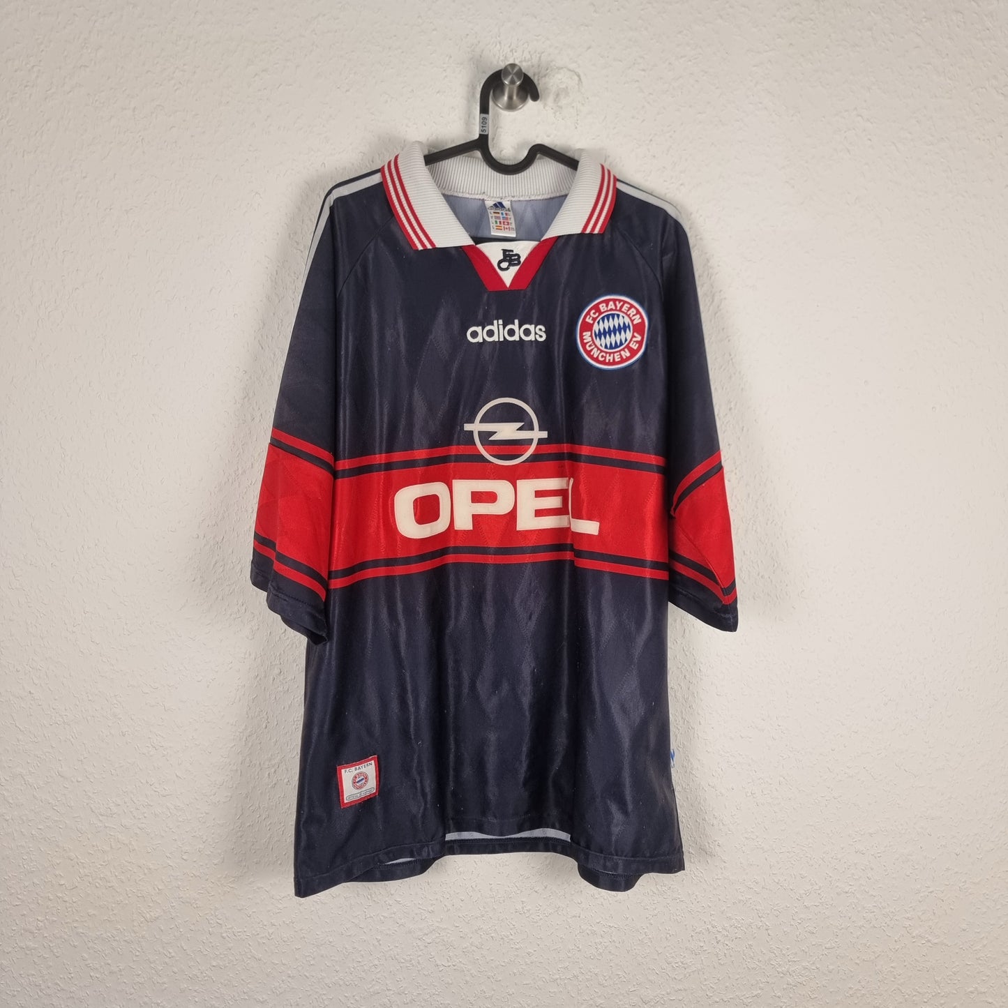 Jersey - FC Bayern Munich - Lothar Matthäus - 1997/1998 - XL - Home