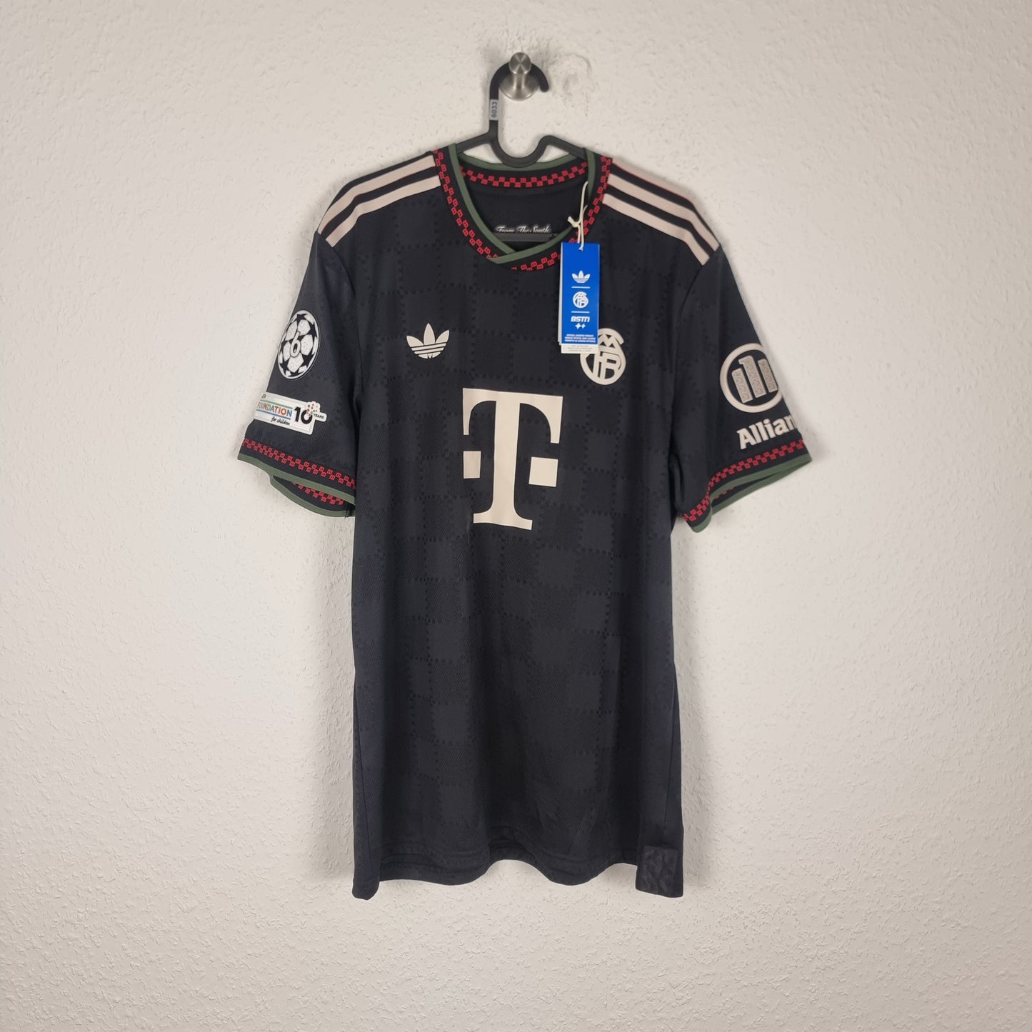 Trikot - FC Bayern München - Michael Olise - 2025/2026 - XL - Drittes - Neu