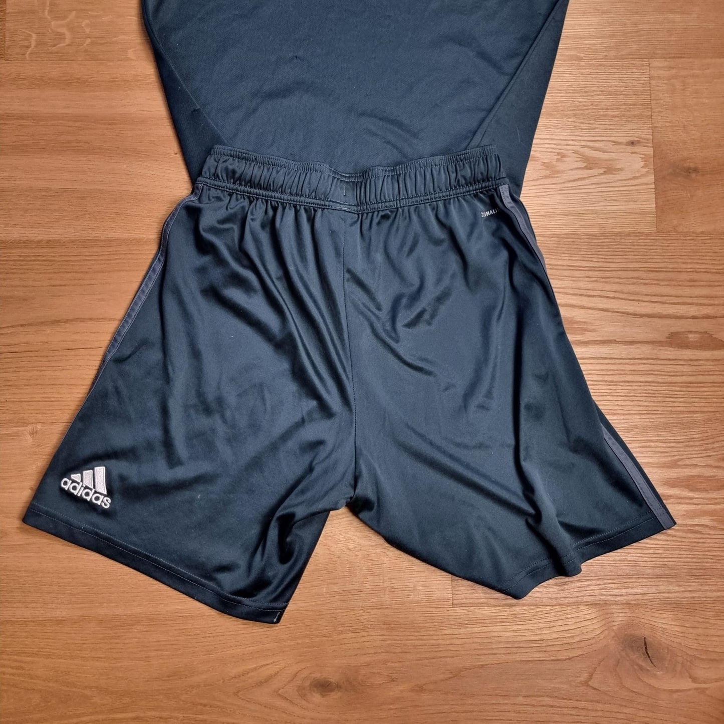 Trikot mit Hose - Real Madrid - 2018/2019 - S - Auswärts