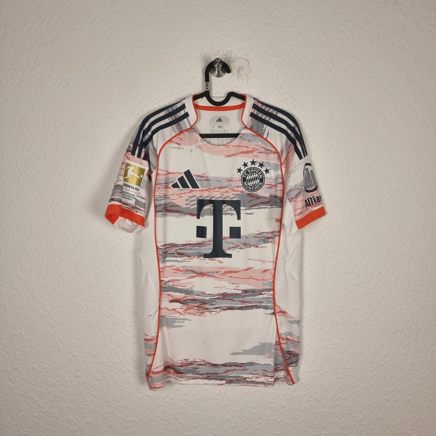 Trikot - FC Bayern München - Thomas Müller - 2023/2024 - S - Auswärts