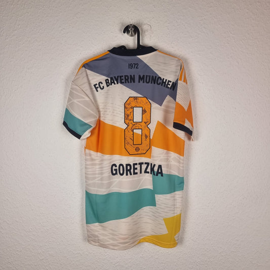 Sondertrikot - FC Bayern München - Leon Goretzka - 2022/2023 - M - 50 Jahre Olympiastadion