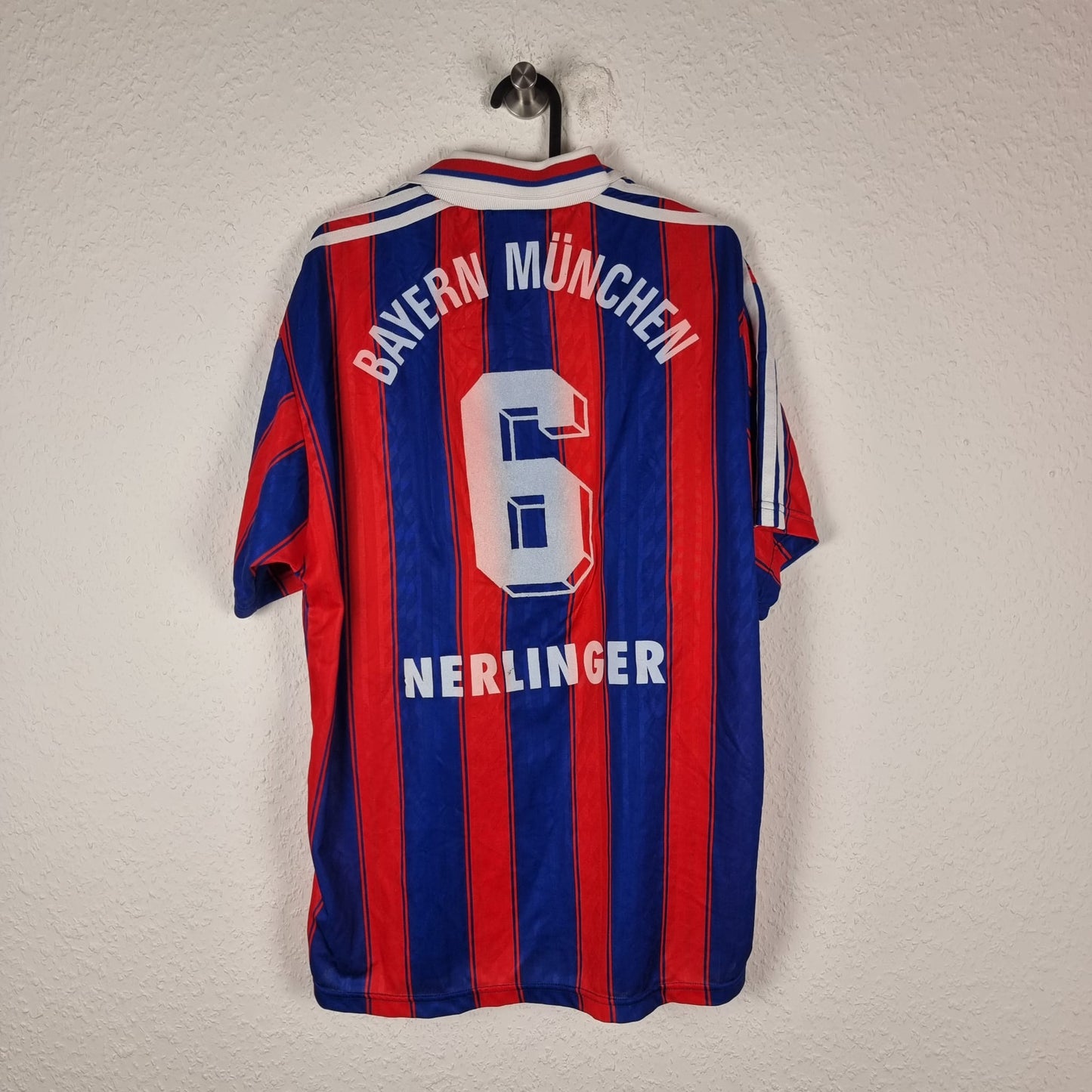 Jersey - FC Bayern Munich - Christian Nerlinger - 1995/1996 - L - Home - Player Issue