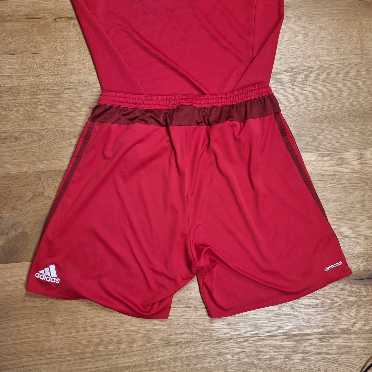 Trikot mit Hose - Bayern München - David Alaba - M - Heim