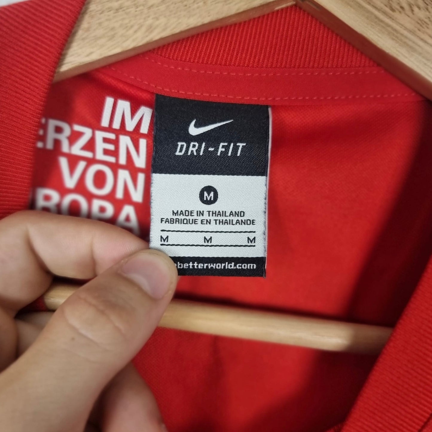 Sondertrikot - Eintracht Frankfurt - Stefan Aigner - 2015/2016 - M - mit Unterschrift