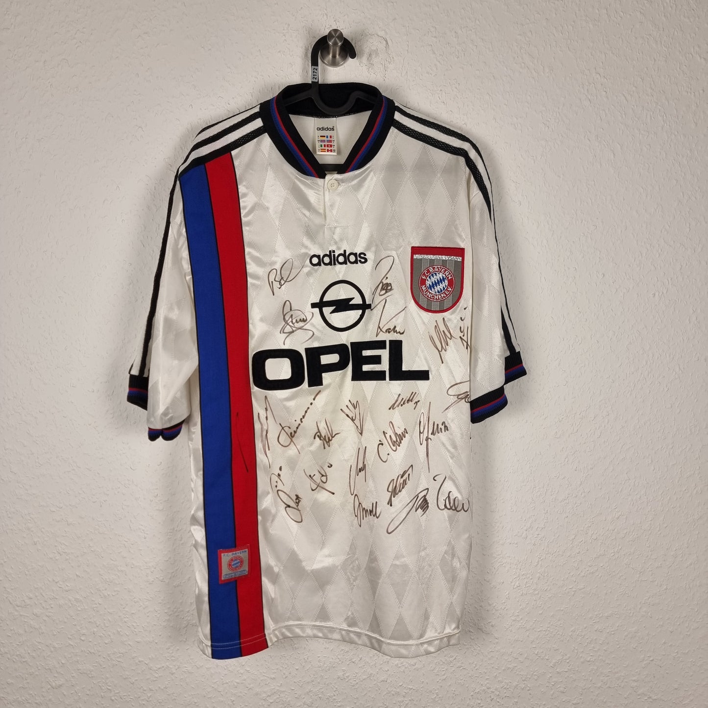 Trikot - FC Bayern München - 1996/1997 - L - teamsigniert - Auswärts