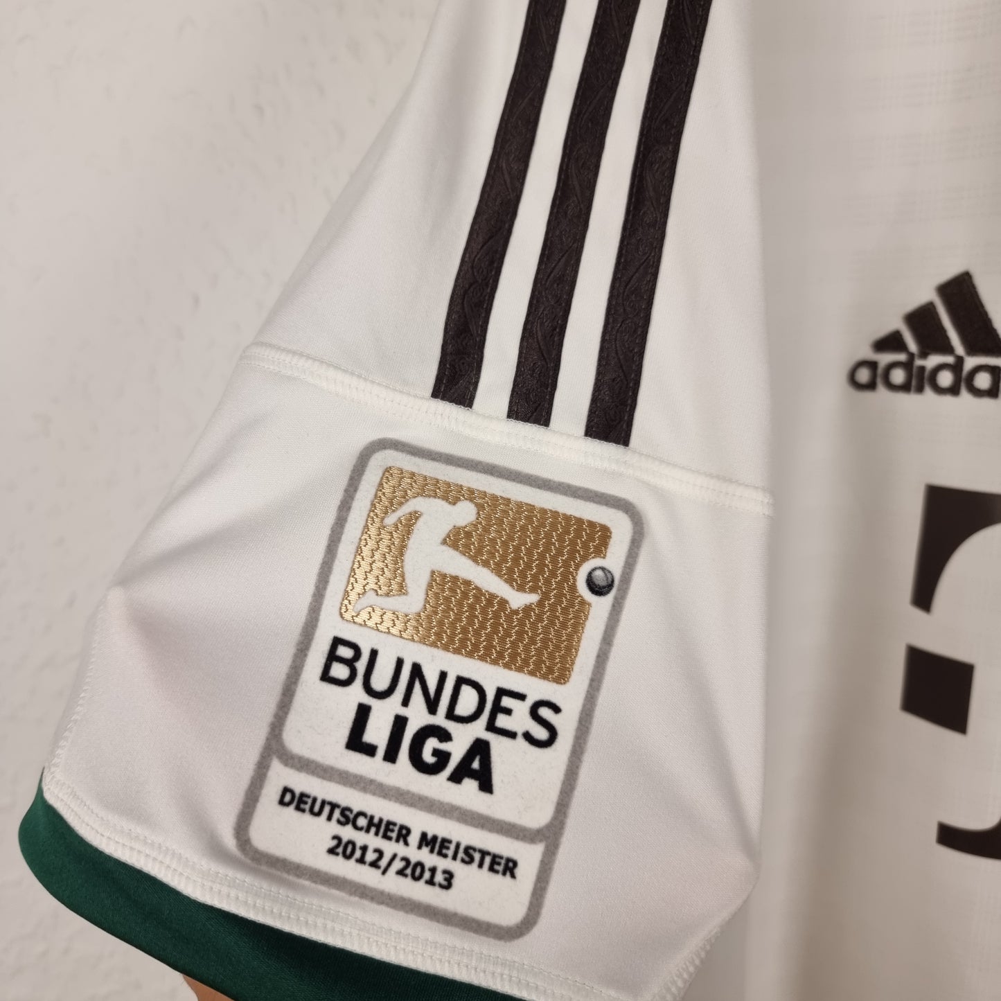 Trikot - FC Bayern München - Pierre-Emile Højbjerg - 2013/2014 - XL - Auswärts