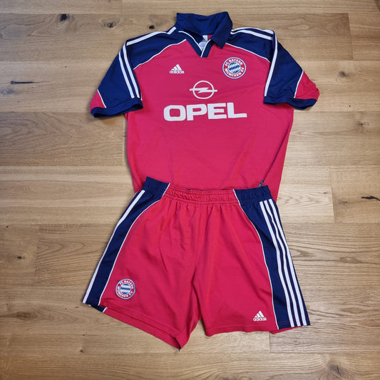 Trikot mit Hose - FC Bayern München - 1999/2000 - L - Heim