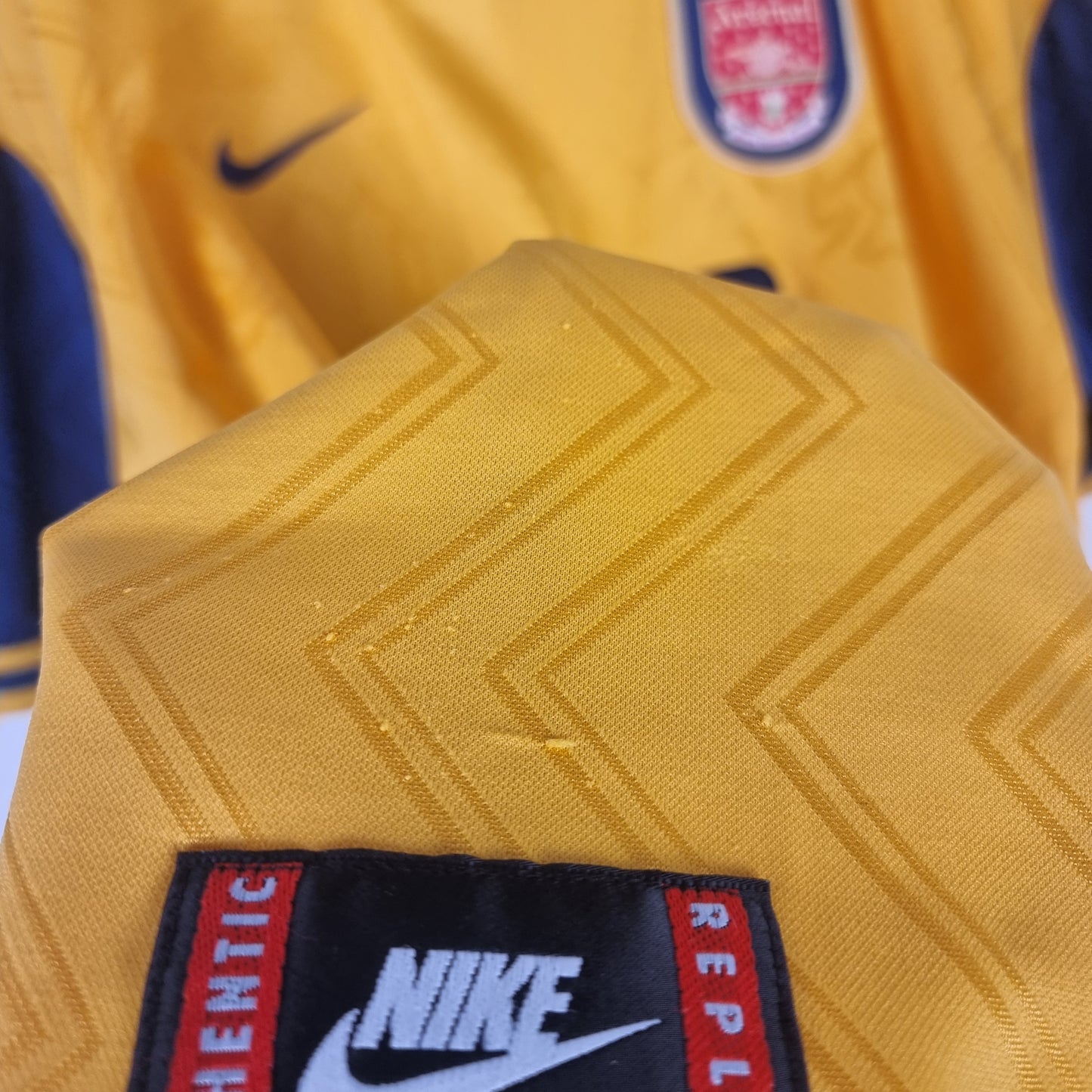Trikot - Arsenal FC - Dennis Bergkamp - 1996/1997 - XL - Auswärts