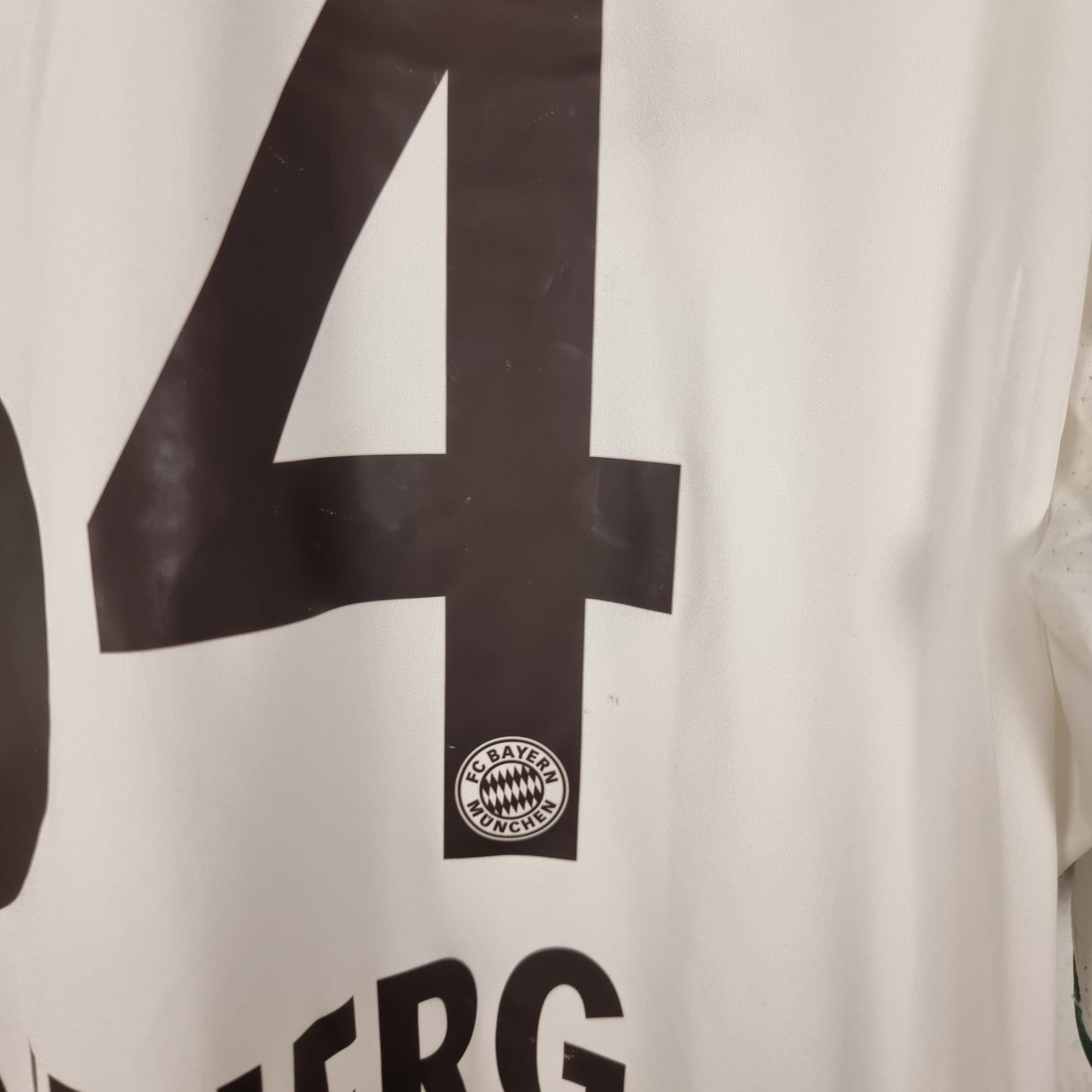 Trikot - FC Bayern München - Pierre-Emile Højbjerg - 2013/2014 - XL - Auswärts